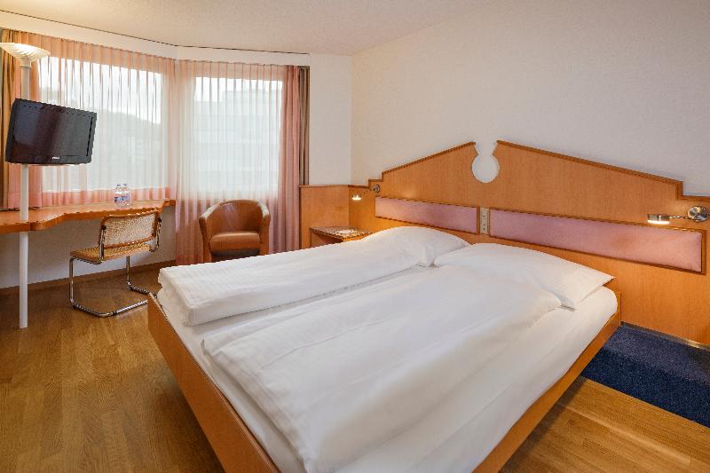 اتاق استاندارد, Welcome Inn