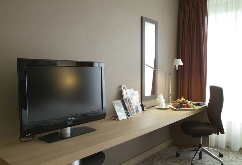 سوییت جونیور, Hilton Mainz