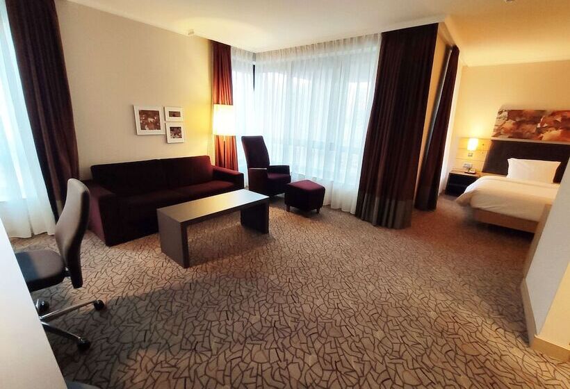سوییت جونیور, Hilton Mainz