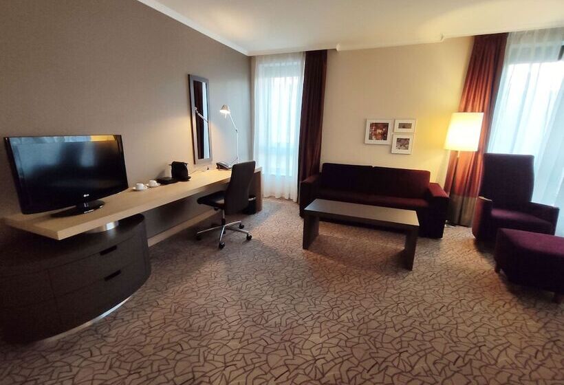 سوییت جونیور, Hilton Mainz