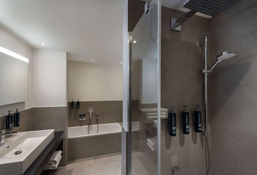سوییت جونیور, Hilton Mainz