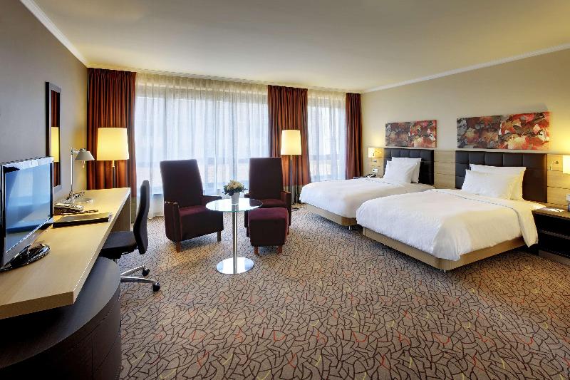 استودیوی استاندارد, Hilton Mainz