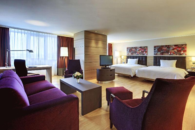 استودیوی استاندارد, Hilton Mainz