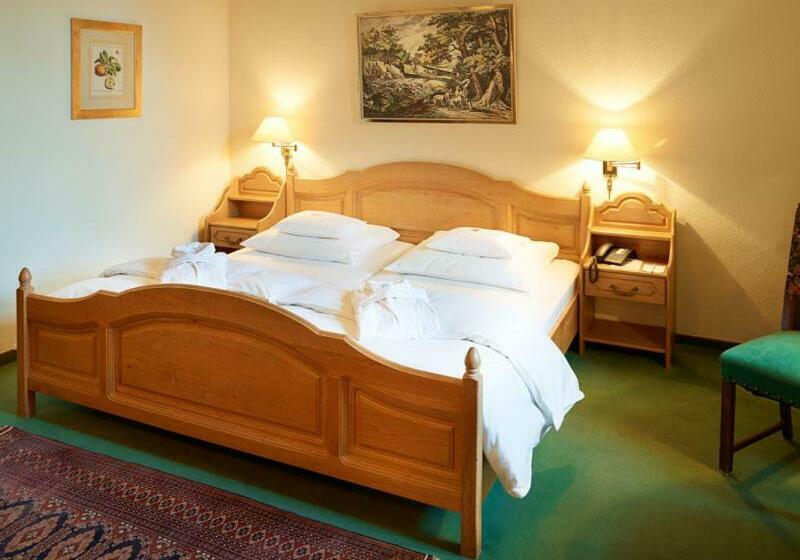 Номер Стандарт, Und Restaurant Burg Schnellenberg