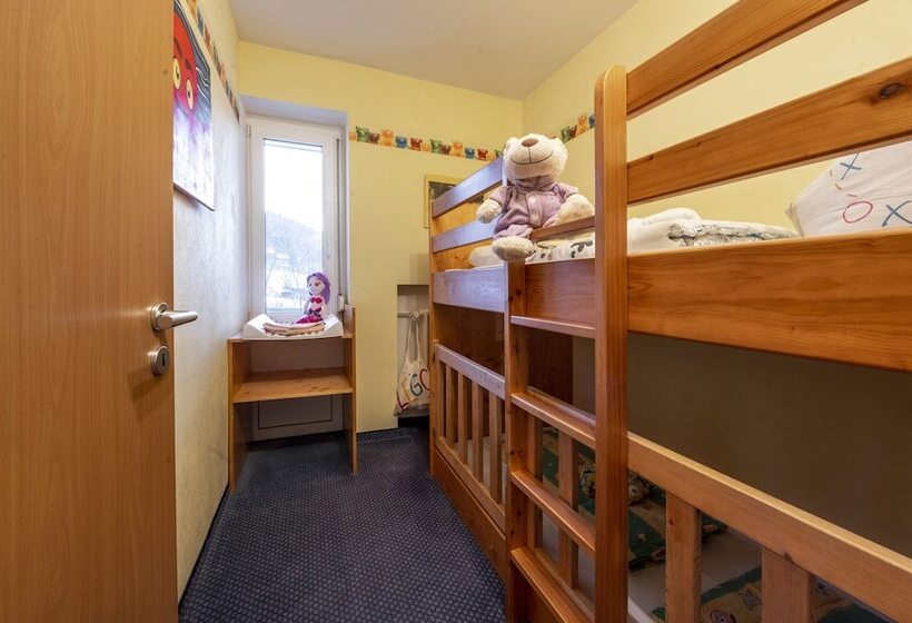 Апартаменты 2 Спальни, Familotel Mein Krug