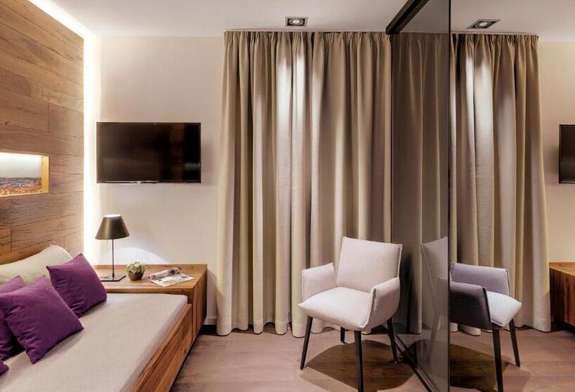 سوییت, Alpen Hotel München