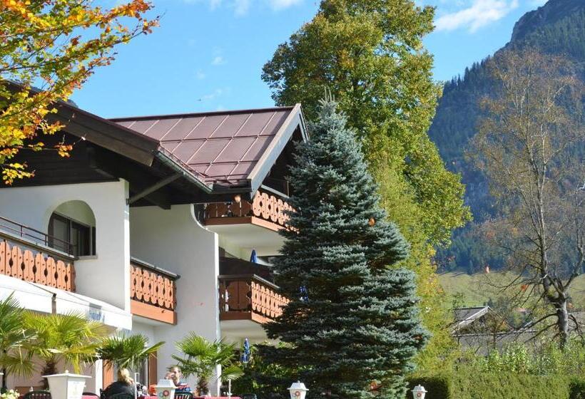 Апартаменты 1 Спальня с Видом, Cafe Fuggerhof