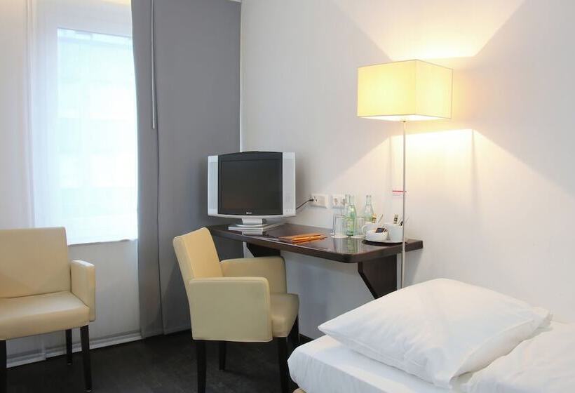 اتاق استاندارد سه نفره, Helvetia Hotel Munich City Center