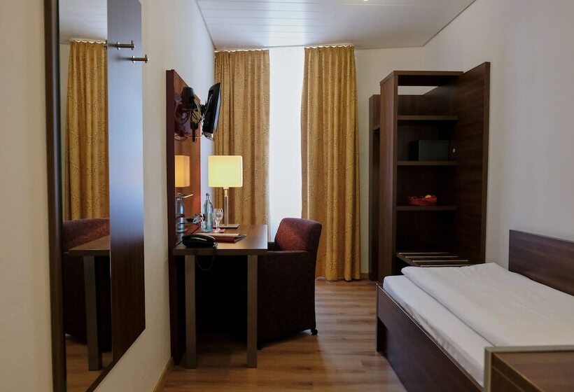 Номер Комфорт Индивидуальный, Romantica Hotel Blauer Hecht