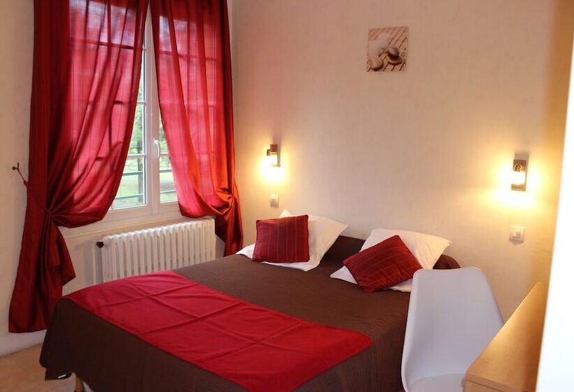 Номер Стандарт, Auberge De L Orisse Et Iris Hostel