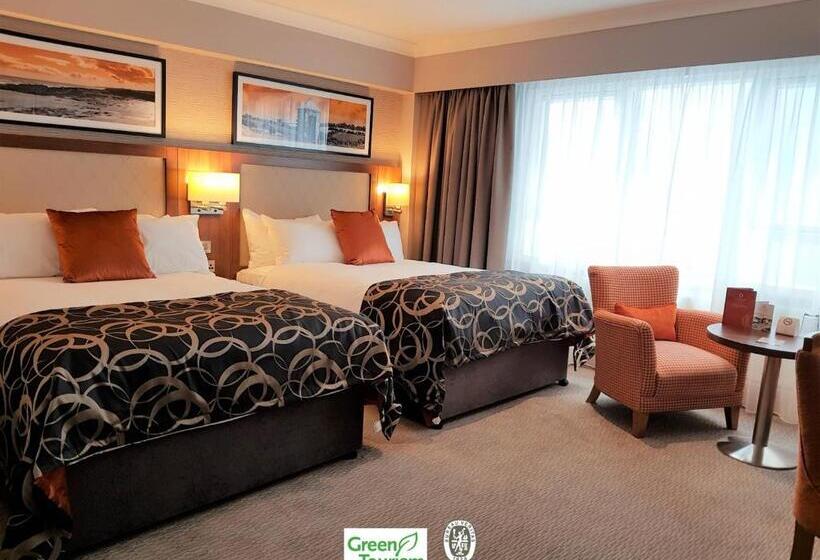 اتاق لوکس خانوادگی, Clayton Hotel Silver Springs