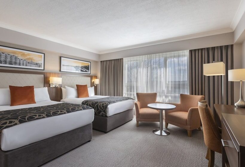 اتاق لوکس خانوادگی, Clayton Hotel Silver Springs