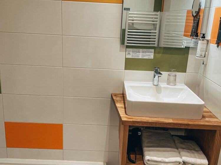 اتاق استاندارد اینتریور, Garden Hotel Rennes Centre Gare