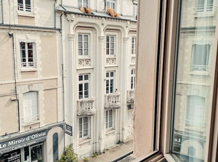اتاق راحتی, Garden Hotel Rennes Centre Gare