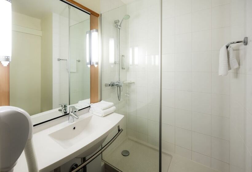 Номер Стандарт, Ibis Marseille Centre Gare Saint Charles