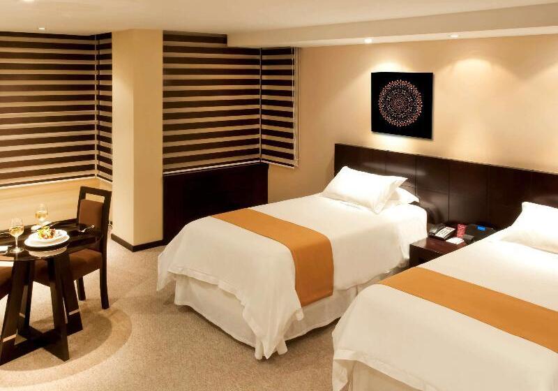 스탠다드 룸 킹사이즈 침대, Mercure Alameda Quito
