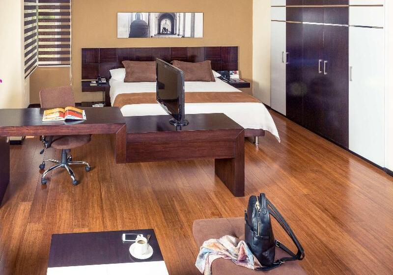 디럭스 스위트 킹 침대, Mercure Alameda Quito