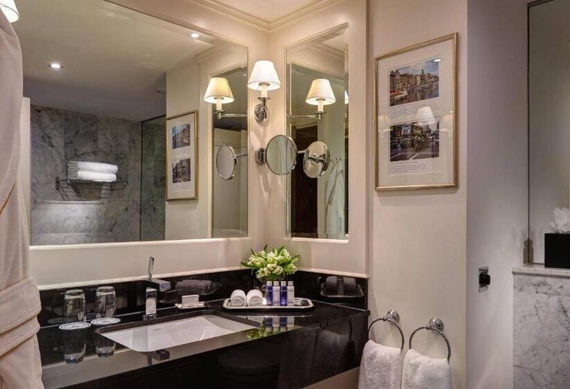اتاق استاندارد با تخت بزرگ, The Shelbourne, Autograph Collection