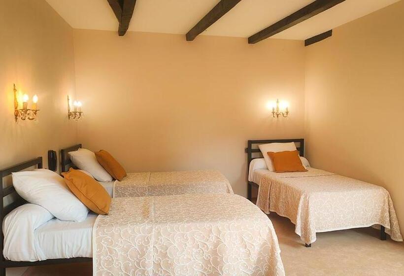 Номер Стандарт Трехместный, Auberge Saint Jacques