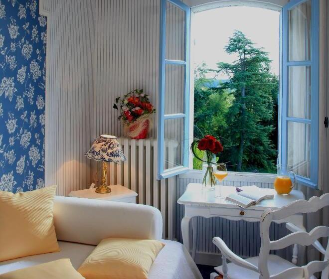 Полулюкс, Logis Hôtel Restaurant Château Bellevue