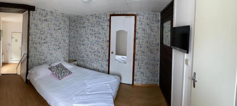 Номер Стандарт Трехместный, Hôtel De Nantes