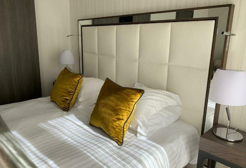 Quarto Clássico, Le Canberra