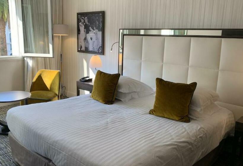 Quarto Prestige, Le Canberra