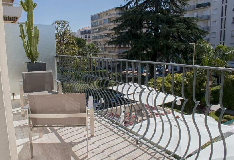 Júnior Suíte com Terraço, Le Canberra