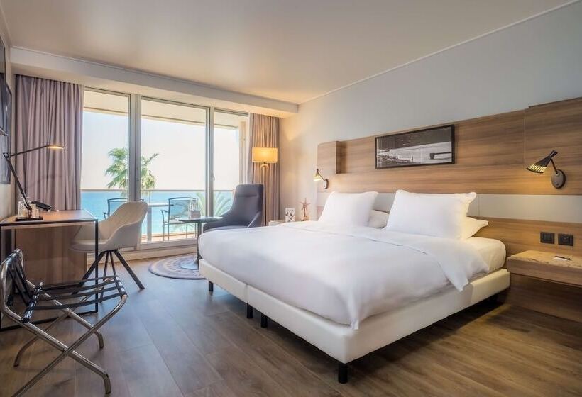 수피리어 룸 바다 전망, Radisson Blu Hotel Nice