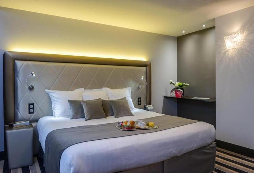 Полулюкс, Hôtel Le Châteaubriant