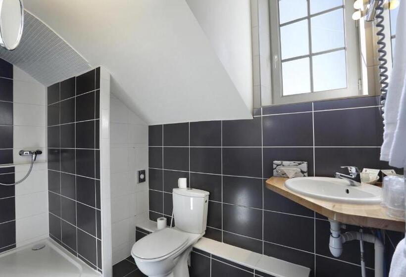 اتاق استاندارد چهار تخته, Hôtel Les Tilleuls, Bourges