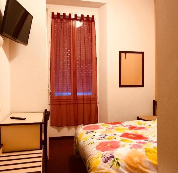 Quarto Estandar, Hôtel Myosotis