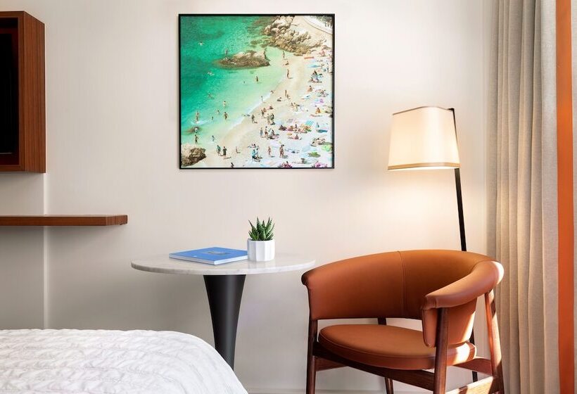 Chambre Classique Intérieure, Le Méridien Nice