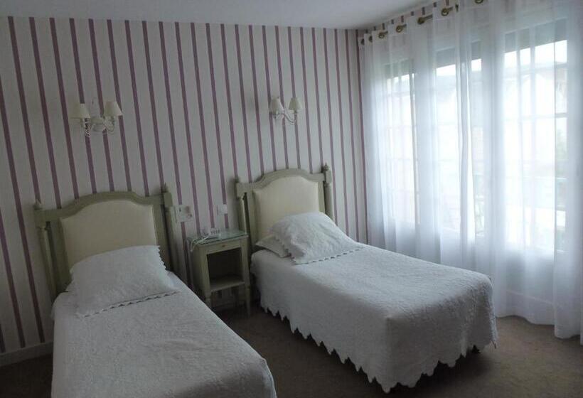 اتاق استاندارد با تراس, Le Quercy