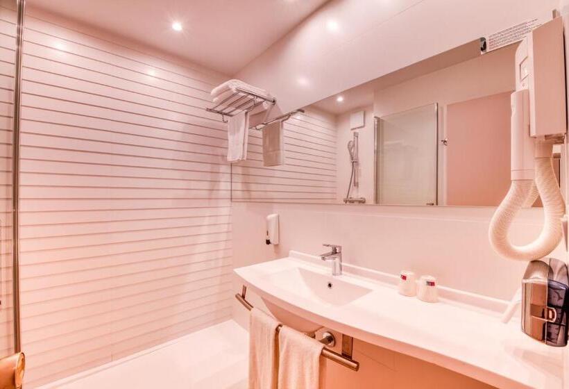 Номер Стандарт, Logis Nimotel Hôtel Cosy