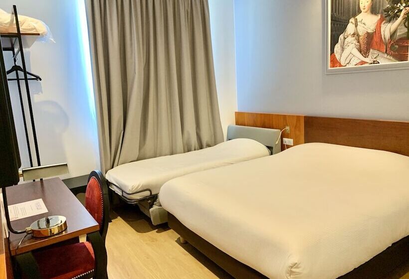 Quarto Triplo Superior, Des Lys