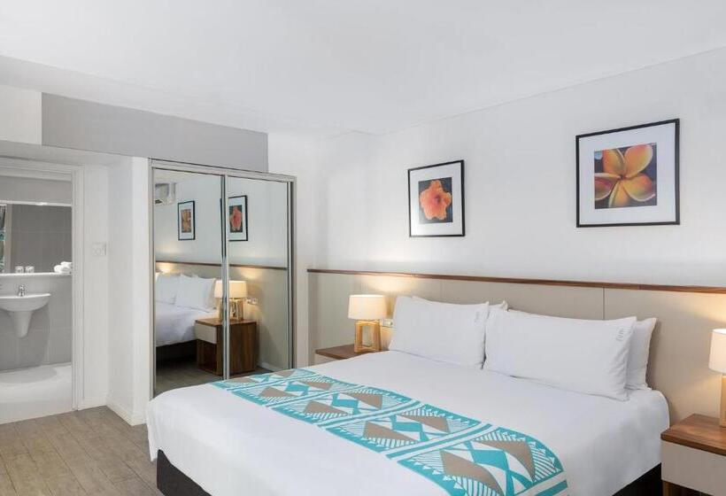 Люкс Кровать Кинг, Holiday Inn Suva, An Ihg
