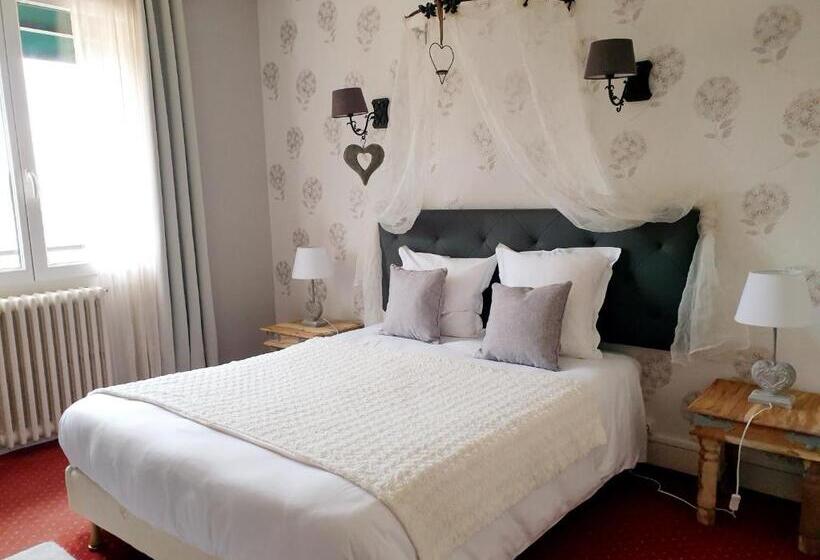 Номер Стандарт, Logis Hôtel Saint Cyr