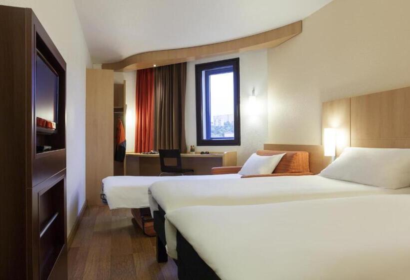 Номер Стандарт Трехместный, Ibis Strasbourg Centre Petite France