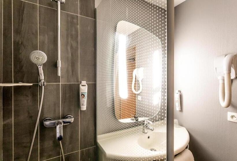 Номер Стандарт Трехместный, Ibis Strasbourg Centre Petite France
