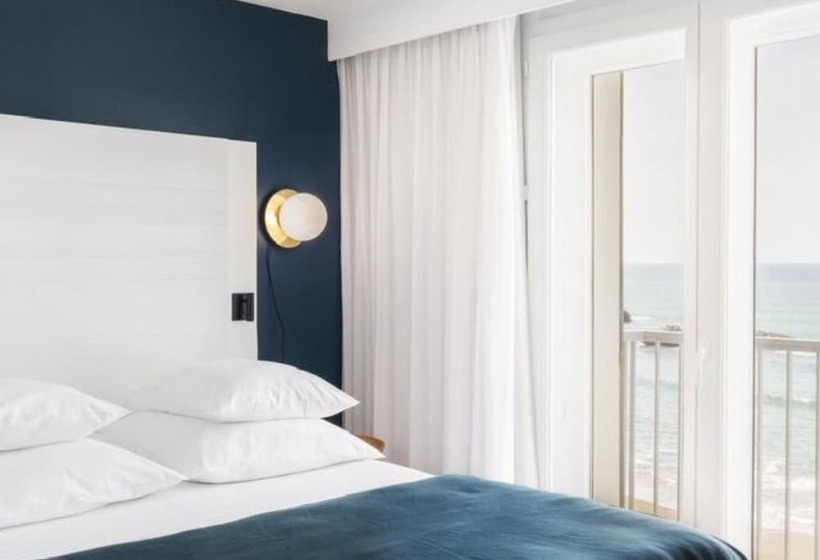 Номер Стандарт Вид на Море, Le Windsor Biarritz