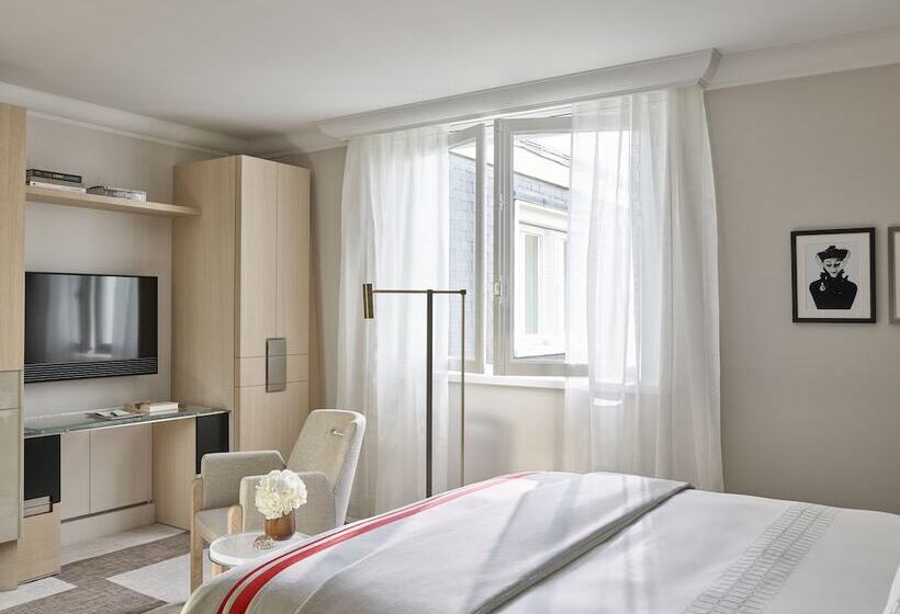 اتاق سوپریور, Plaza Athenee  Dorchester Collection