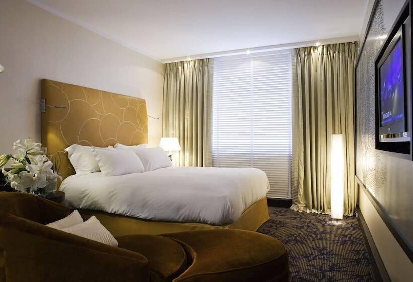Номер Superior с Видом, Sofitel Marseille Vieux Port