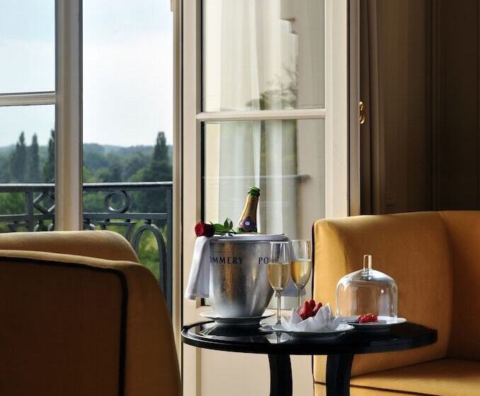Chambre Deluxe Vue Jardin, Waldorf Astoria Versailles   Trianon Palace