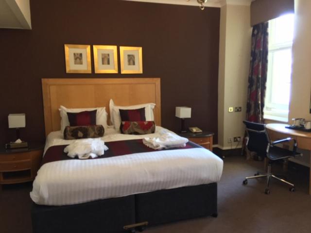 استودیوی استاندارد, Millennium Hotel Glasgow