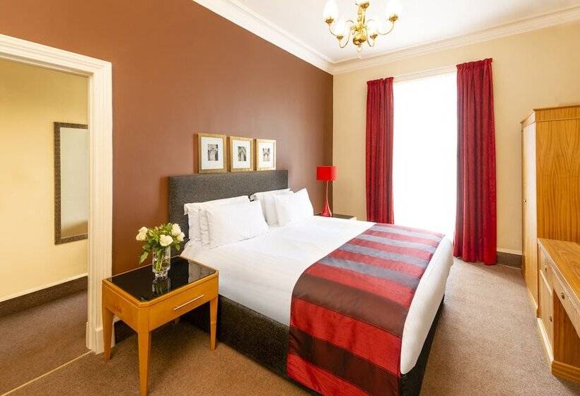 سوییت جونیور, Millennium Hotel Glasgow