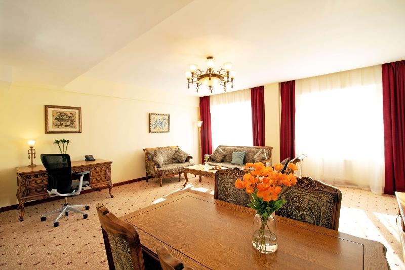 اتاق اجرایی, Millennium Hotel Glasgow