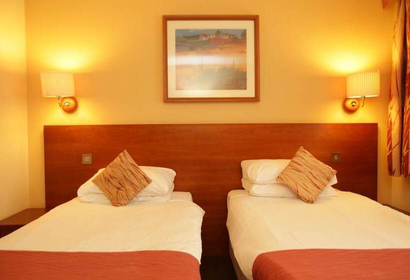 标准间, The Bruce