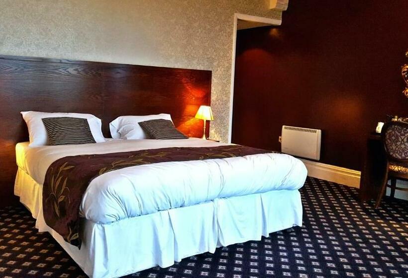 اتاق استاندارد با تخت بزرگ, The Foley Arms Hotel Wetherspoon