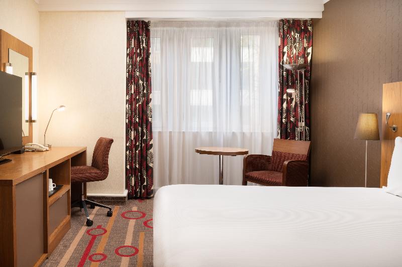 Номер Стандарт, Hilton London Olympia